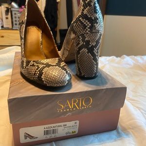 Franco Sarto Pumps never worn